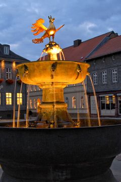 Marktbrunnen in Goslar:z:a:2000:5000